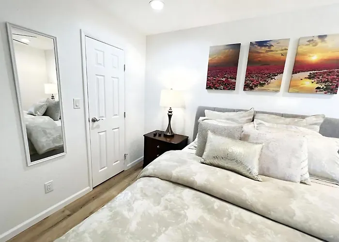 Cozy & Peaceful With Pool, Walk To Restaurants, Shops & Hiking Nearby Sedona